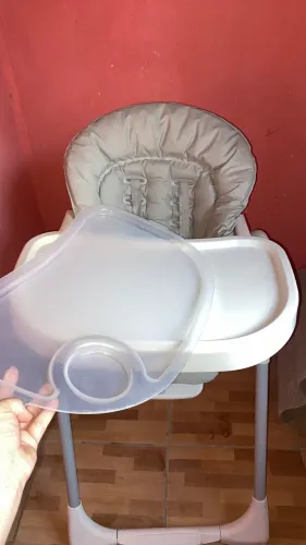 Cadeira alimentação (aceito cartão)