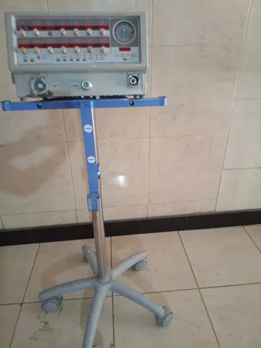 Ventilador pulmonar BIRD 8400 STI