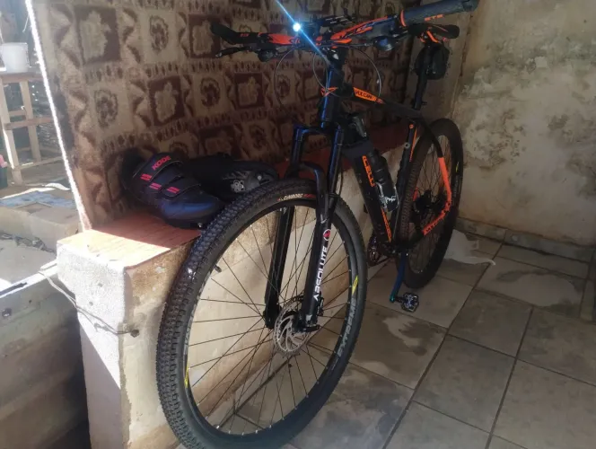 Bicicleta de competição aro 29 