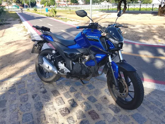 Yamaha FZ15 Azul Metálico