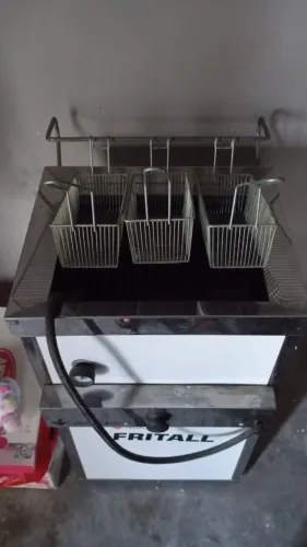 Vende fritadeira a gás turbo com 3 cestos