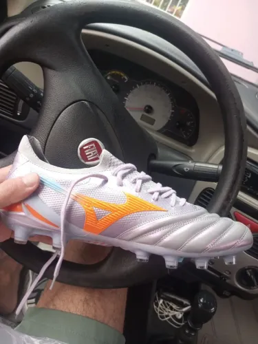chuteira Mizuno neo 