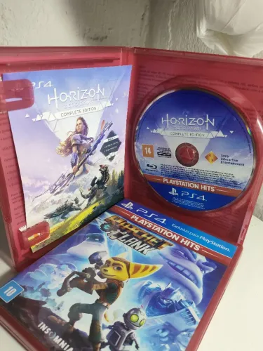 Jogos PS4 Originais - Ratchet & Clank + Horizon Zero Dawn Complete Edition - Impecáveis