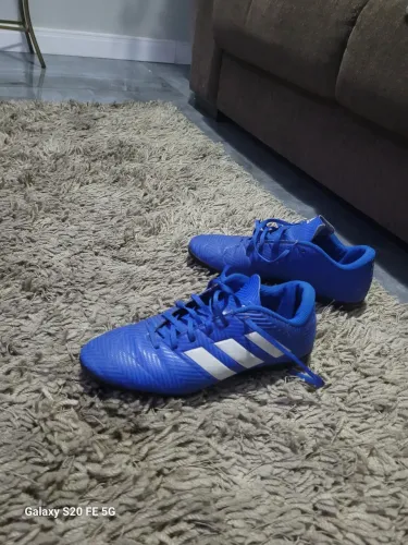 Chuteira adidas society Nemeziz