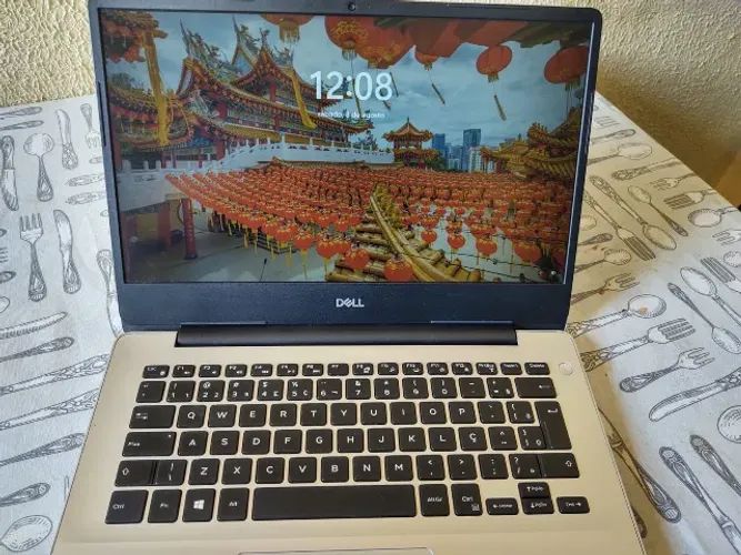 Notebook Dell 14" (P92G) - Core i5 8ª Ger / 8GB RAM / SSD 250GB + BATERIA NOVA ORIGINAL DE