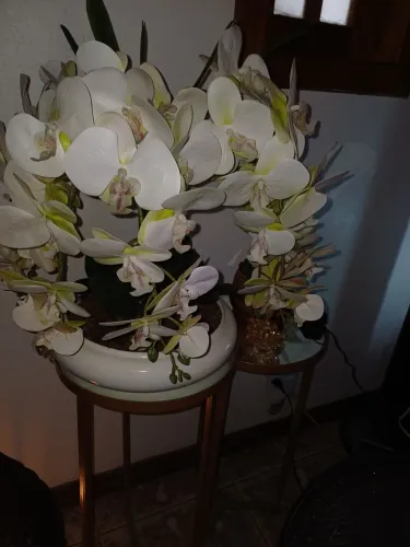 Arranjo orquídeas artificial