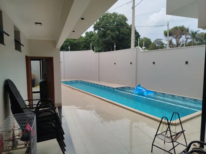 Casa Inteligente de Alto Padrão: Tecnologia, Sustentabilidade e Acabamento Impecável.