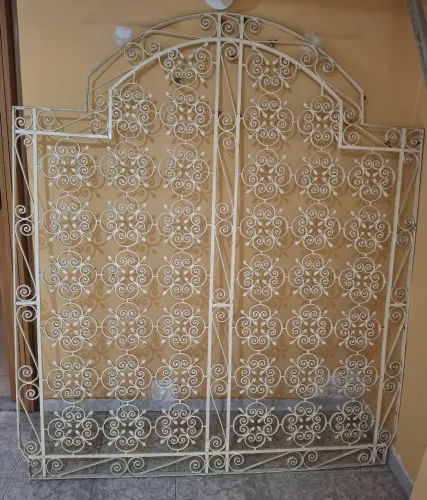 Grade de ferro decorativa, artesanal