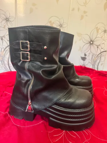 Bota Punk/Gótica Y2K ? Tam. 39