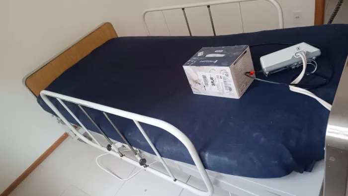 Vendo cama hospitalar