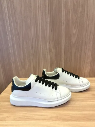 Tênis Alexander McQueen Oversized | Original | Tamanho 42