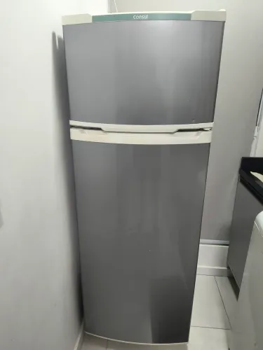 Vendo Refrigerador Consul 334 Litros CRD37E, Usado e Envelopado, com marcas de uso!!