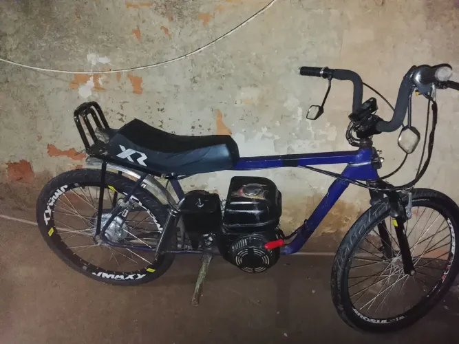 Bike com motor Toyama 7 hp estacionário 213 cavalos 