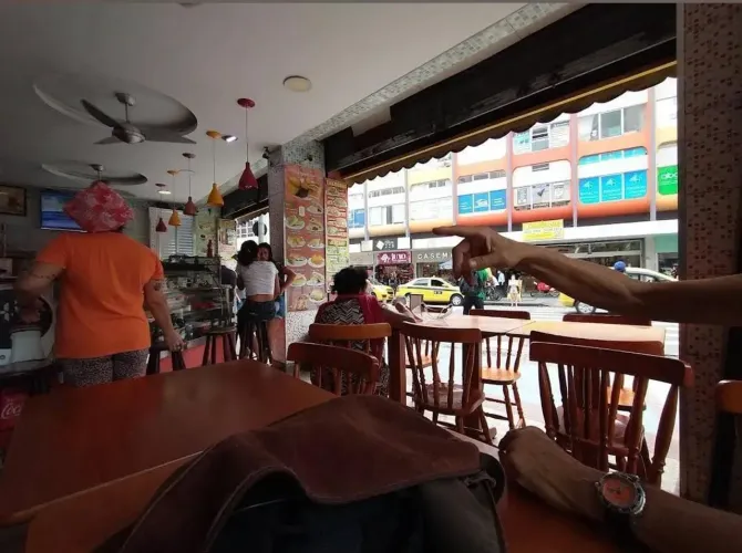 RUA DO CATETE | LOJÃO PASSA PONTO ESQUINA