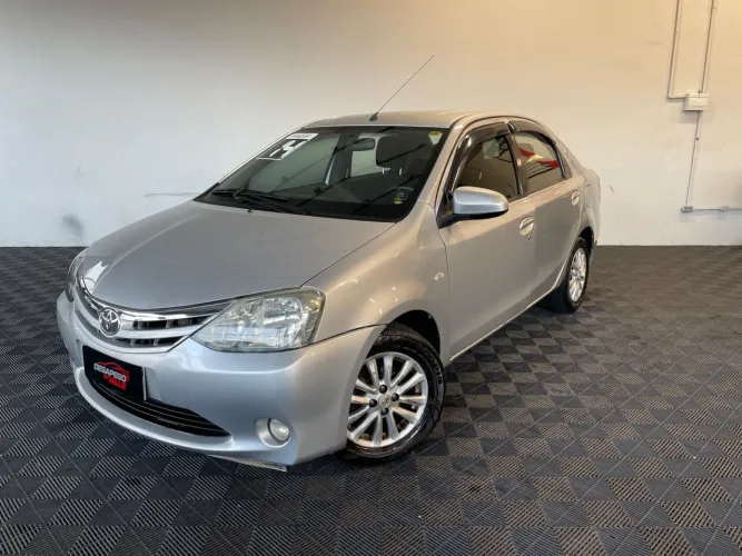 Toyota Etios XLS Sedan 1.5 Flex 16V 4P Mec. 2014