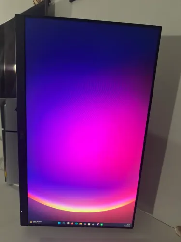 Monitor AOC 180hz FHD com suporte articulado