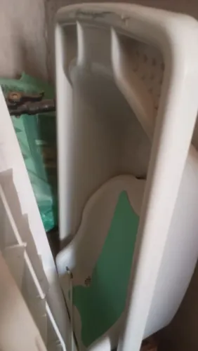 Estou vendo banheira com suporte 