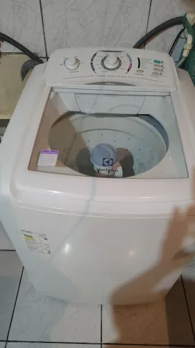 Estou vendendo esta máquina de lavar de 12kg