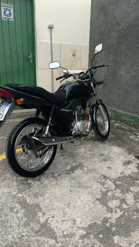 Moto impecável, nada pra fazer, só pegar e andar.