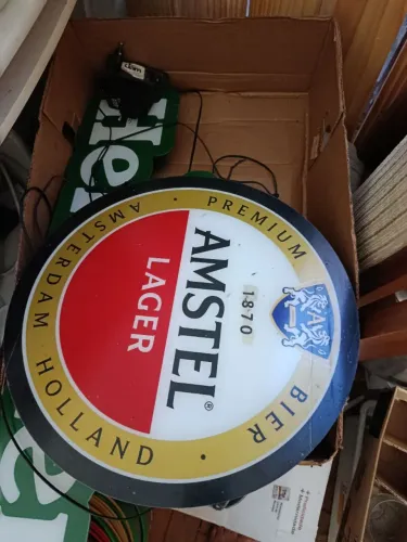 Letreiro luminoso amstel