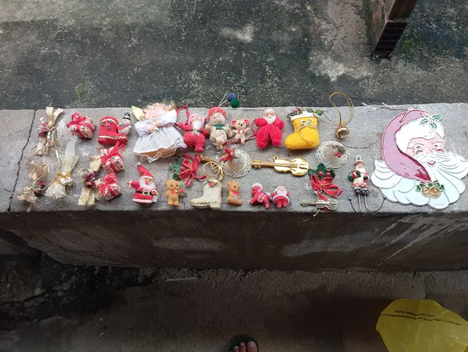 Enfeites  de Natal antigos.