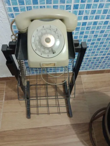 Telefone fixo antiguidade
