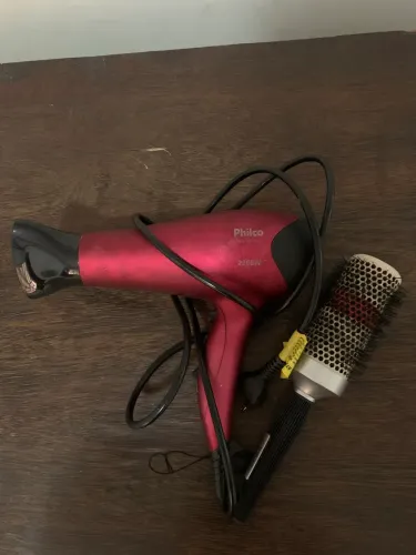 Secador Philco + escova