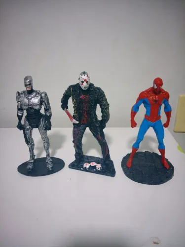 Lote de 3 Bonecos Estátuas!