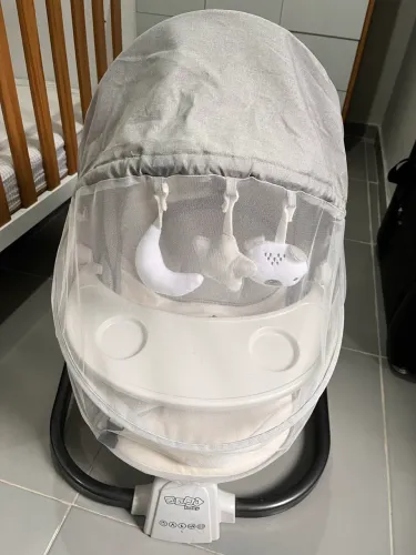 Cadeirinha de balanço automática 