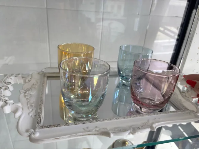 Magnífico Conjunto de Copos Vintage em Vidro Colorido Furta-Cor - Década de 1950/1960