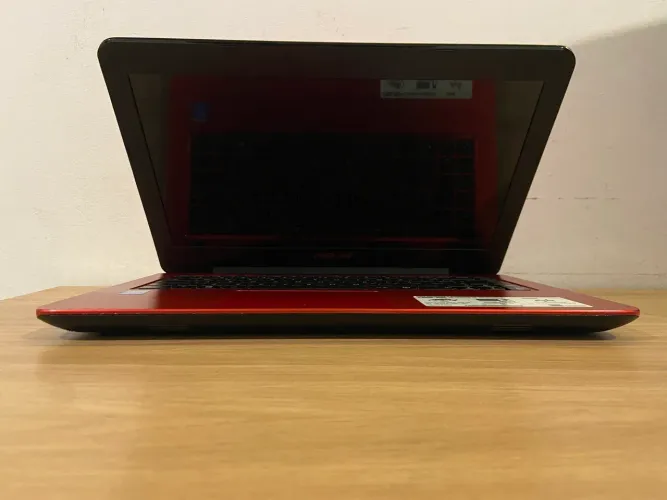 Notebook Asus i3 8GB ssd 240GB 