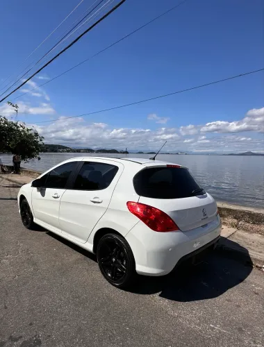 Peugeot 308 Allure 2.0 Flex 16V 5P Mec. 2013