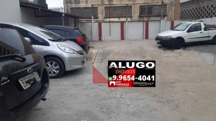 Maravilhosa Casa Comercial para Locação no Centro (Frente à praça Comendador Muller) em Am