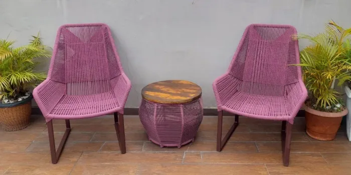 Poltrona corda nautica em aluminio area externa duas poltronas mais mesa centro 