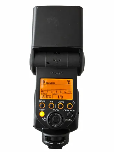 Flash Sony HVL-F60M revisado com estojo e base