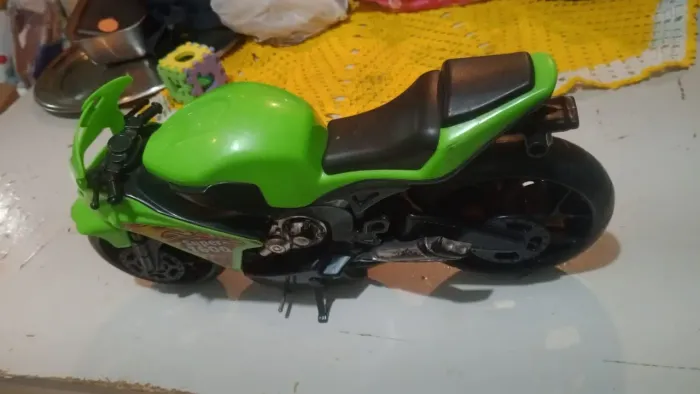 Miniatura Moto S1000 modelo grande