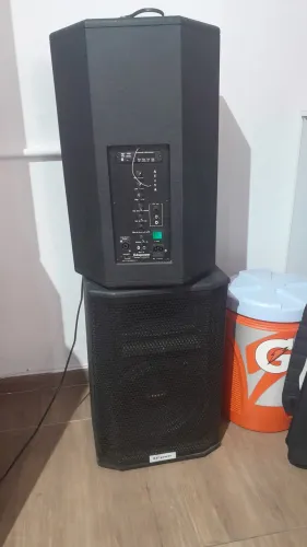 Caixas de som ativa e passiva com Bluetooth