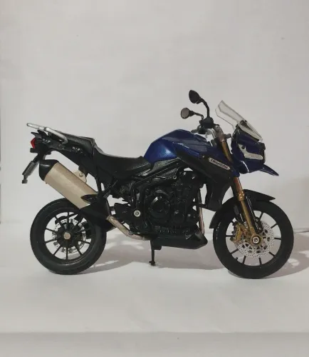 Miniatura moto Triumph Tiger Explorer