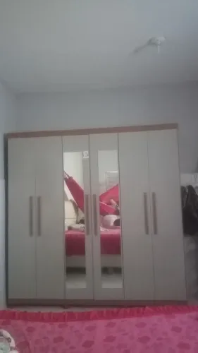 Guarda roupas 6 portas 2 gavetas