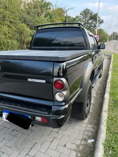 Mitsubishi L200 Outdoor HPE 2.5 4X4 CD T.dies. Mec. 2012