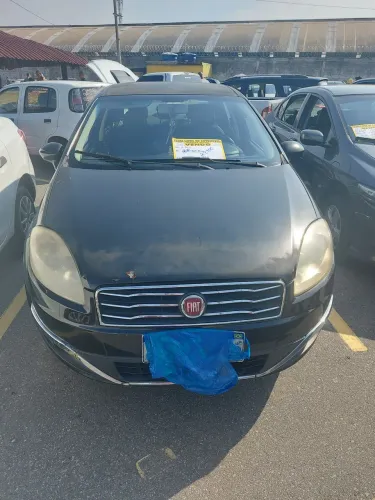 Fiat Linea Essence 1.8 Flex 16V 4P 2015