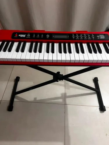 Teclado Kobe KB-300 novinho