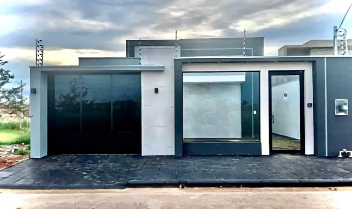 OPORTUNIDADE NO JARDIM EUROPA! Casa Incrível por Apenas R$ 570 MIL