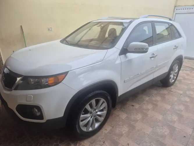 Kia Motors Sorento 3.5 V6 24V 278cv 4X2 Aut. 2013