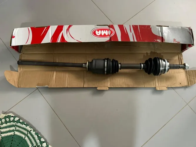 Peça SEMI EIXO- TOYOTA RAV4