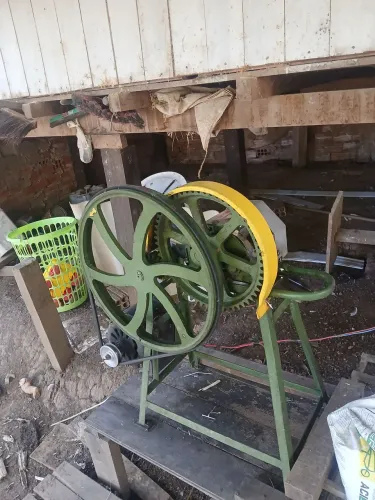 Vendo engenhoca de moer cana