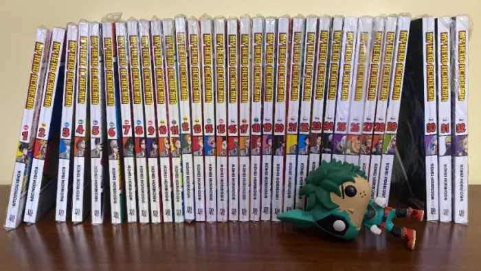 Mangás Boku no Hero Academia -1 ao 32 + Funko Pop do Deku de Brinde
