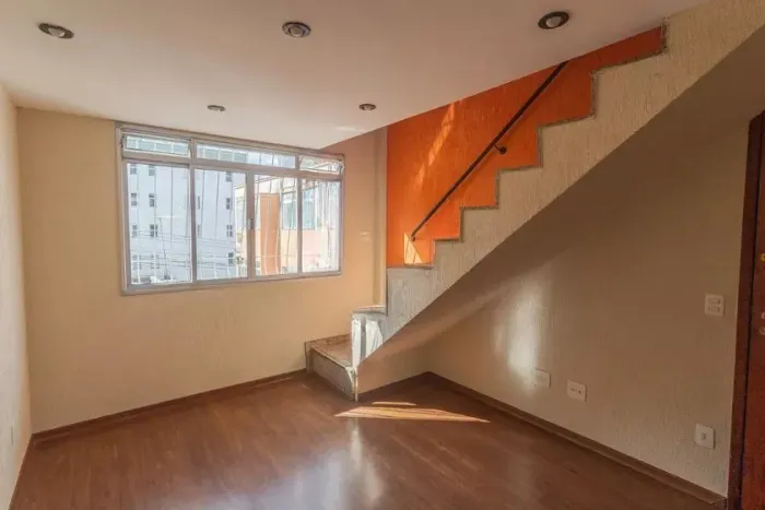 Apartamento à Venda - Floresta, 2 Quartos, 150 m2