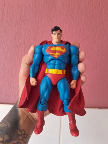 Mafex Superman Cavaleiro das trevas