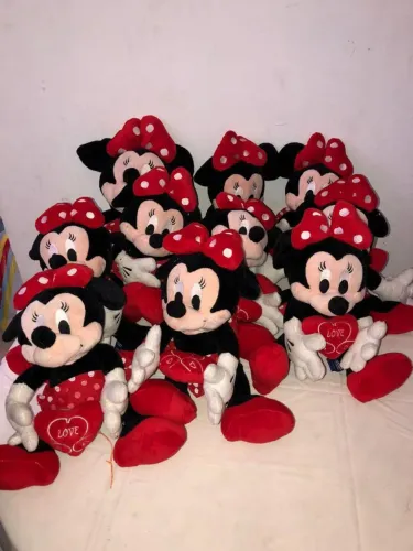 Bonecos de Pelúcias vários personagens para coleção 